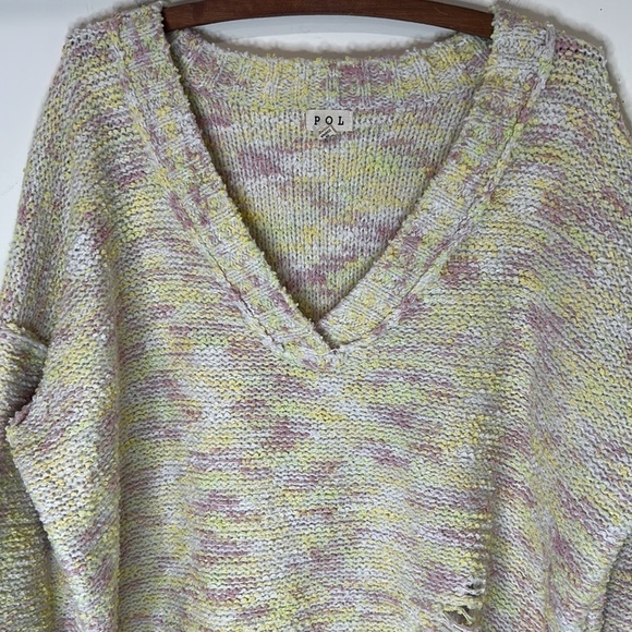 POL Chunky Knit V-Neck Oversized Distressed Sweater Size Large - Picture 5 of 16